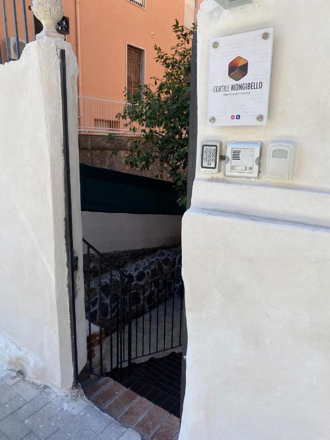 Cortile Mongibello CTA Eksteriør billede